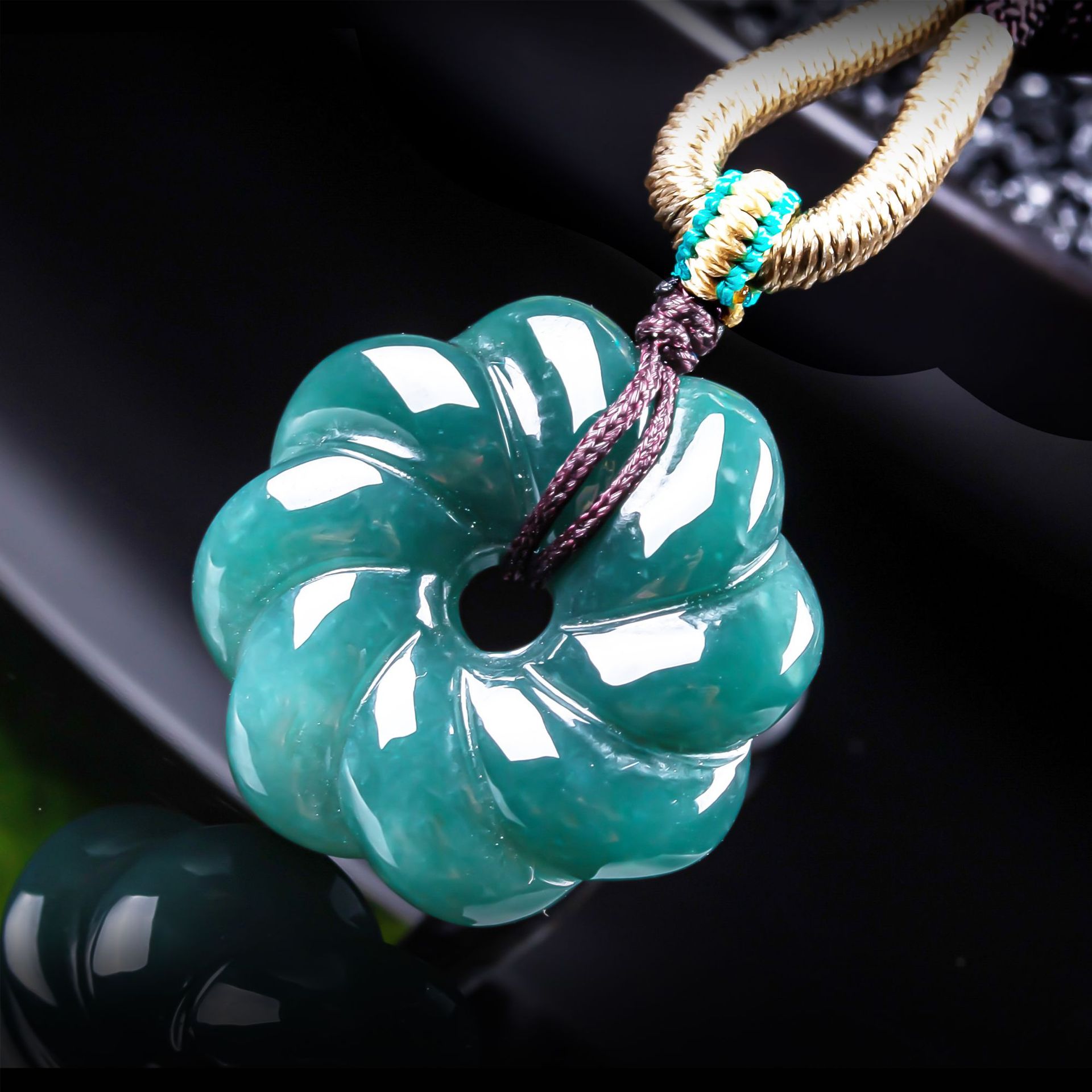 Cocktail Shaker Set - Natural Burmese Jadeite Flower Pendant Necklace